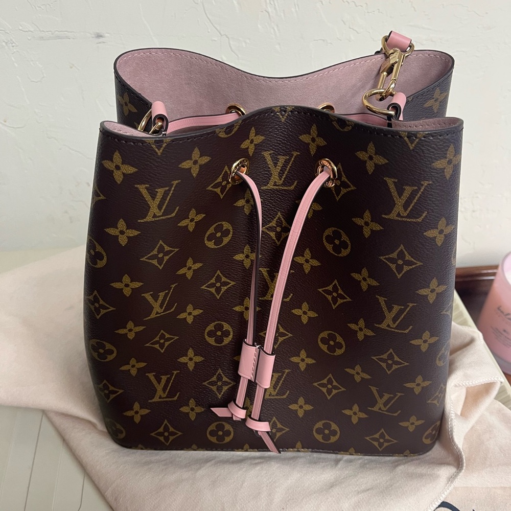 Louis Vuitton Brown and Pink Shoulder Bag with Monogram Pattern